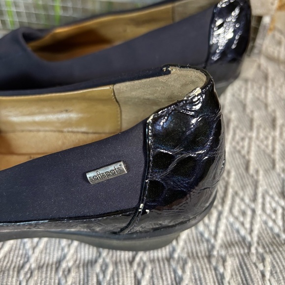 Softspots Sissel Comfort Loafers, Size 8.5N. Easy Slip In. Croc embossed. Navy - Picture 6 of 11
